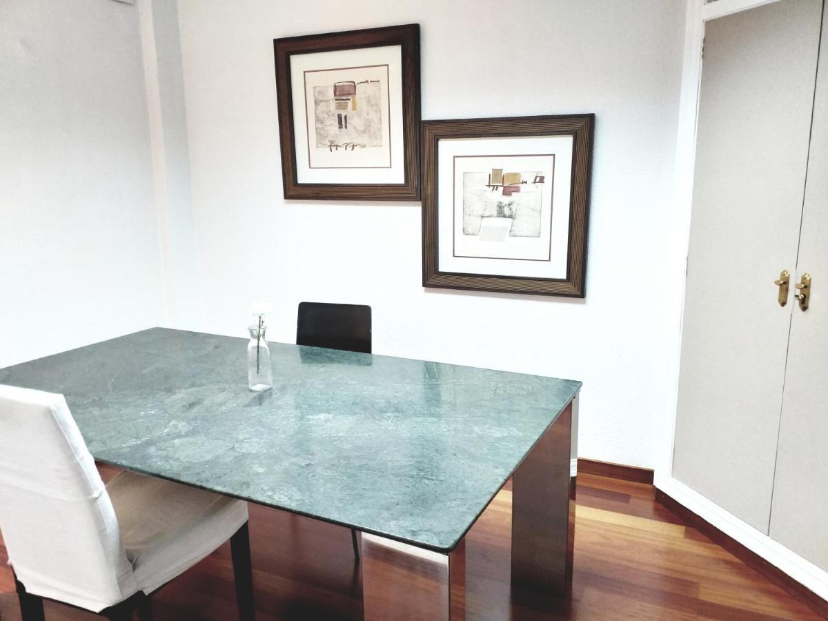 Large Apartment With Large And Sunny Terrace - Garden & Outdoor Gym , Alicante Center 外观 照片