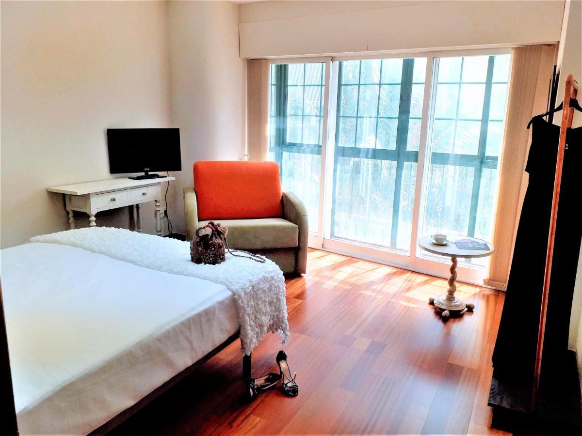 Large Apartment With Large And Sunny Terrace - Garden & Outdoor Gym , Alicante Center 外观 照片