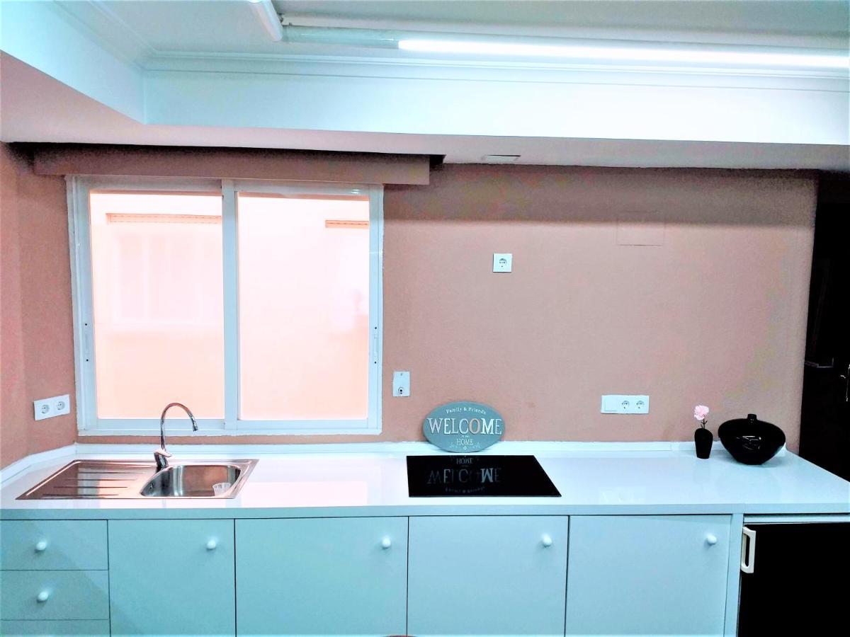 Large Apartment With Large And Sunny Terrace - Garden & Outdoor Gym , Alicante Center 外观 照片